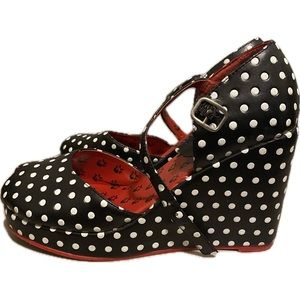 Vintage 90s Adorable Black and White Polka Dot Peep Toe Wedges with Red Lining